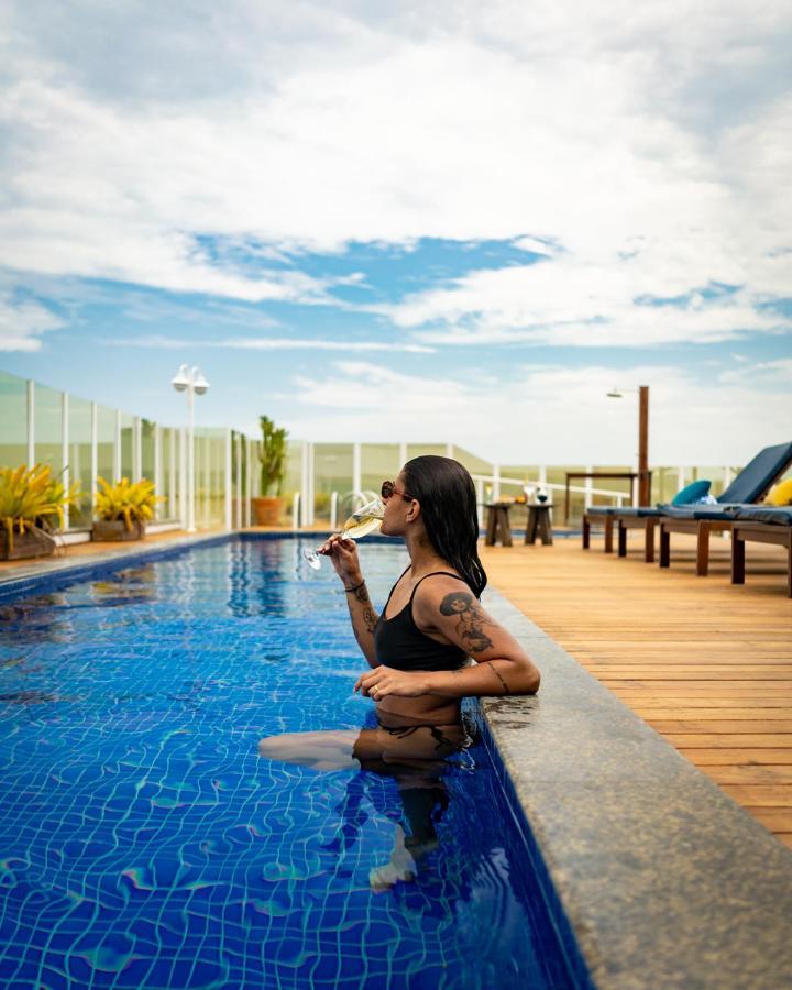 Oasis Hotel